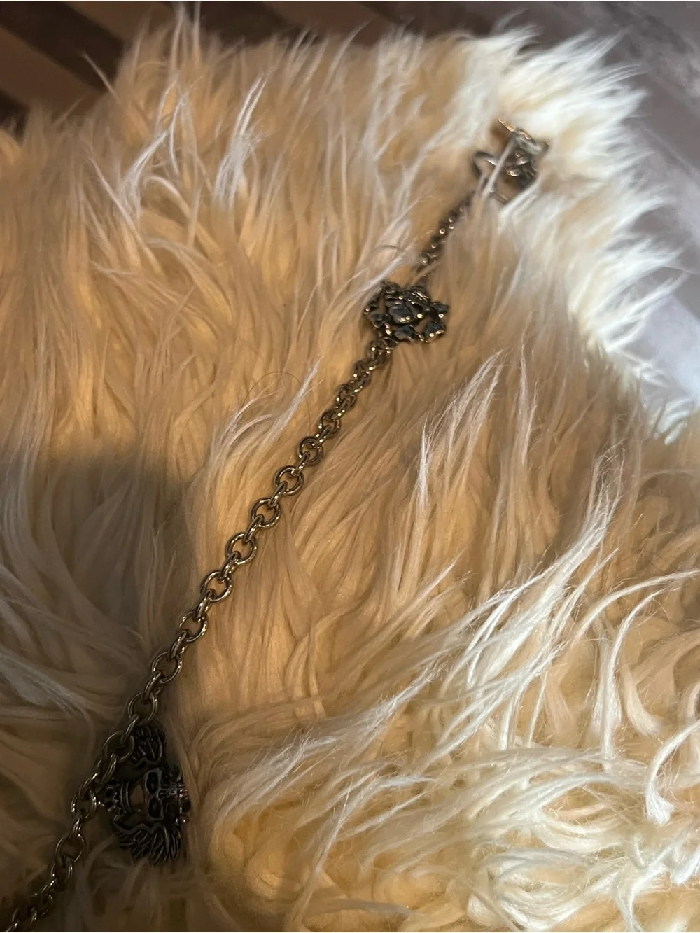 ⛓️ Edgy Silver-Tone Skull & Crossbones Statement Belt Chain ☠️